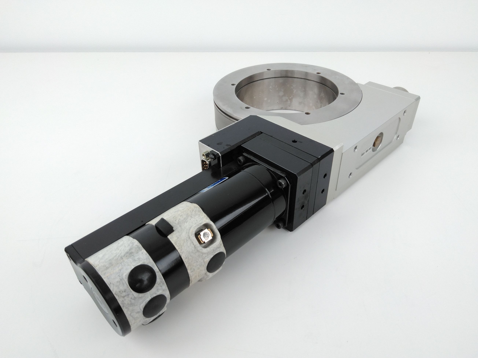 Newport RTM160CC, UE51CC Motorized Rotary Stage w/ 500 PT. Encoder