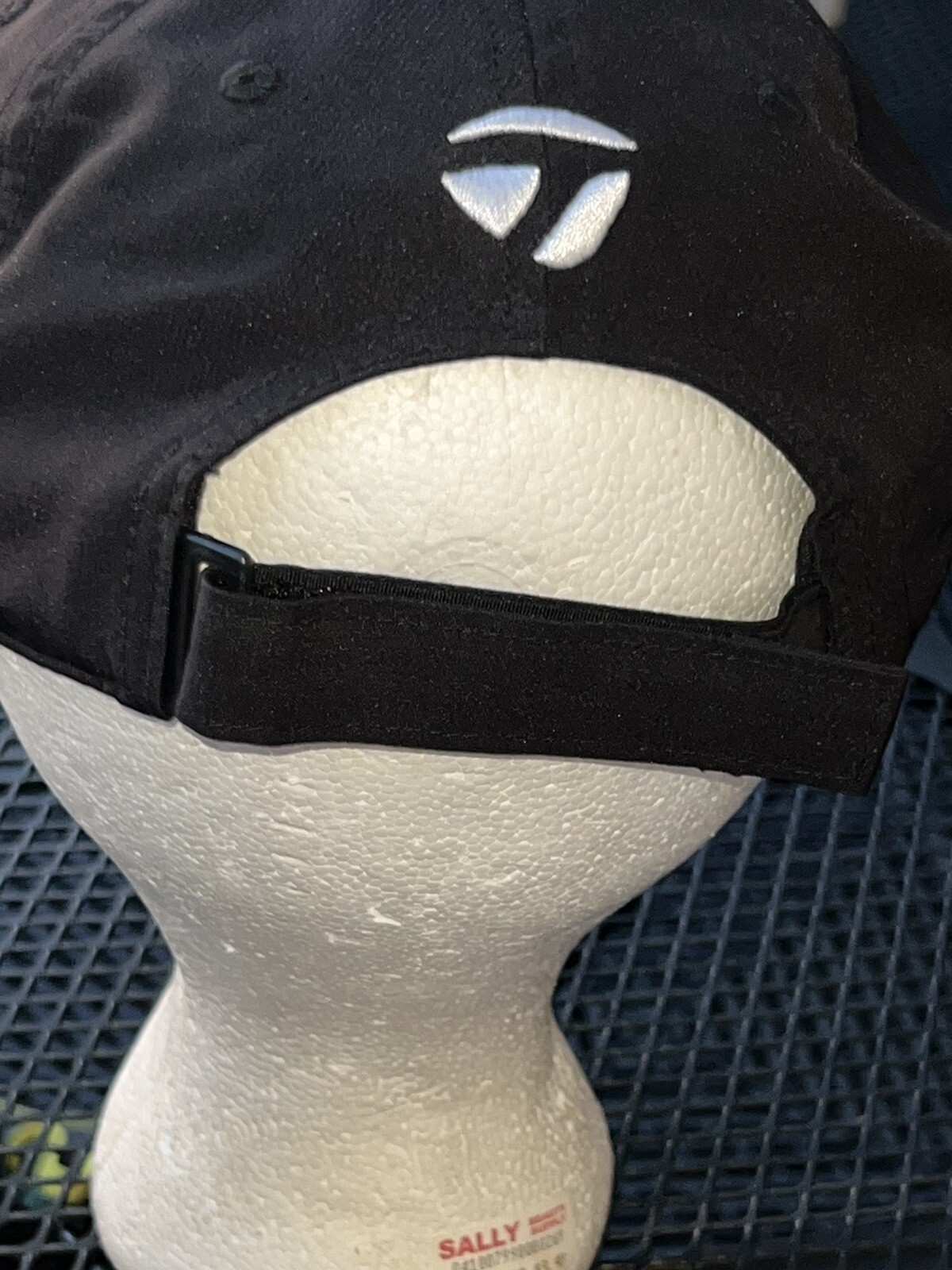 Taylormade White Letters on Black Hat Cap Hook Loop Taylormade Performance Lt wt