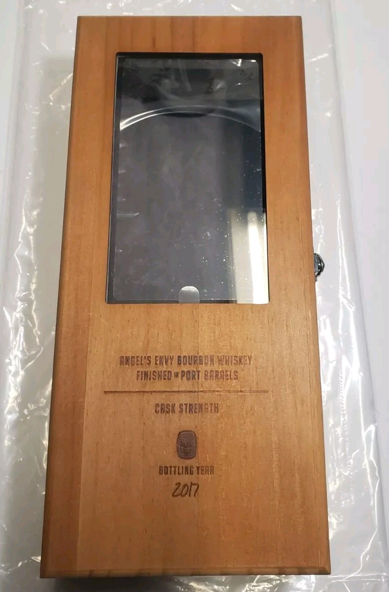 Angels Envy Cask Strength Wood Box. 2017 Release, NEW CONDITION