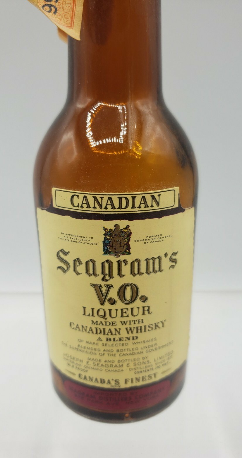 c.1966 Seagrams VO Whisky Empty Bottle Brown Glass 1/10 Pint Canada Tax Stamp