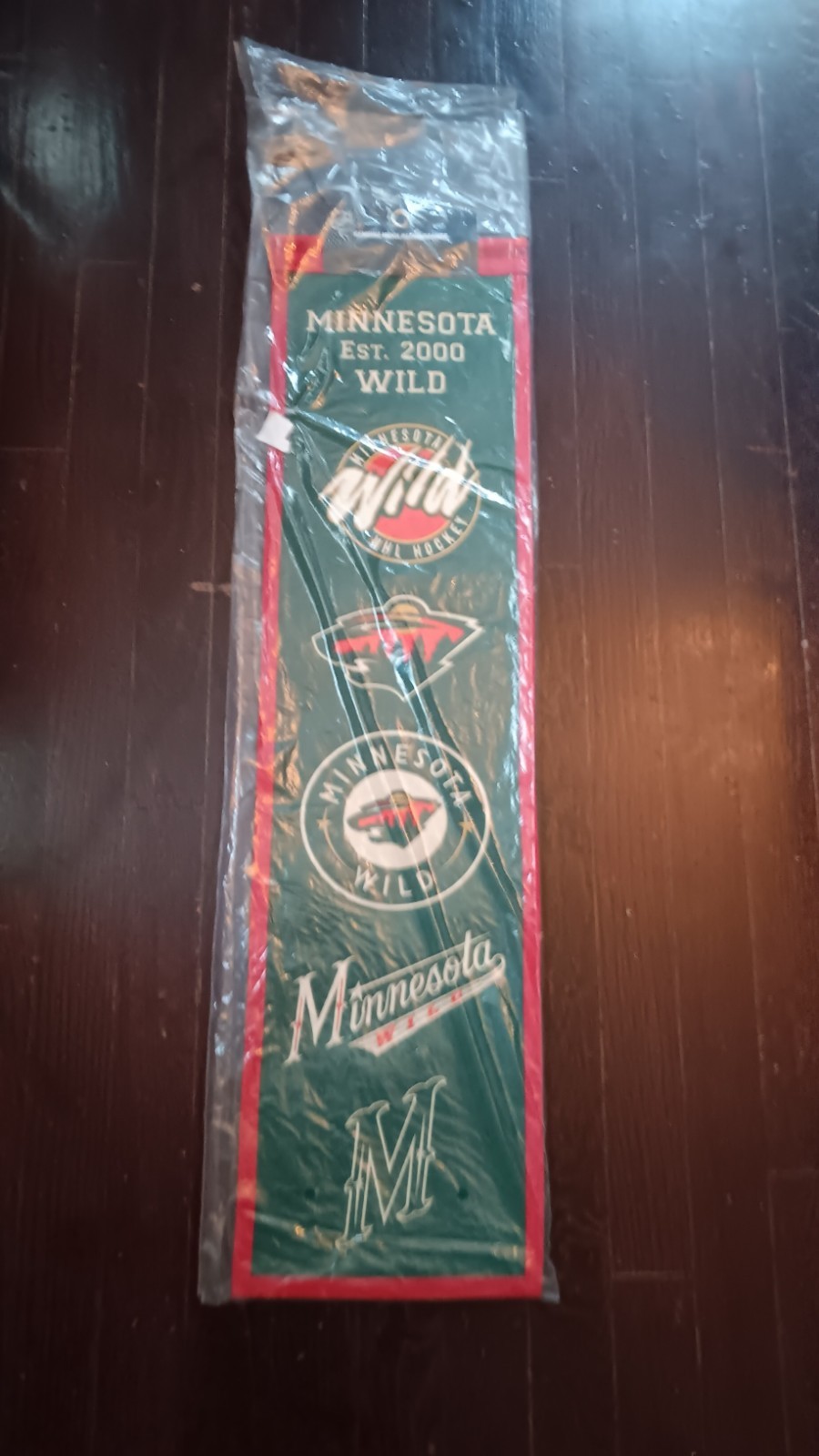 8x32 Minnesota Wild  Genuine Wool Blend Banner