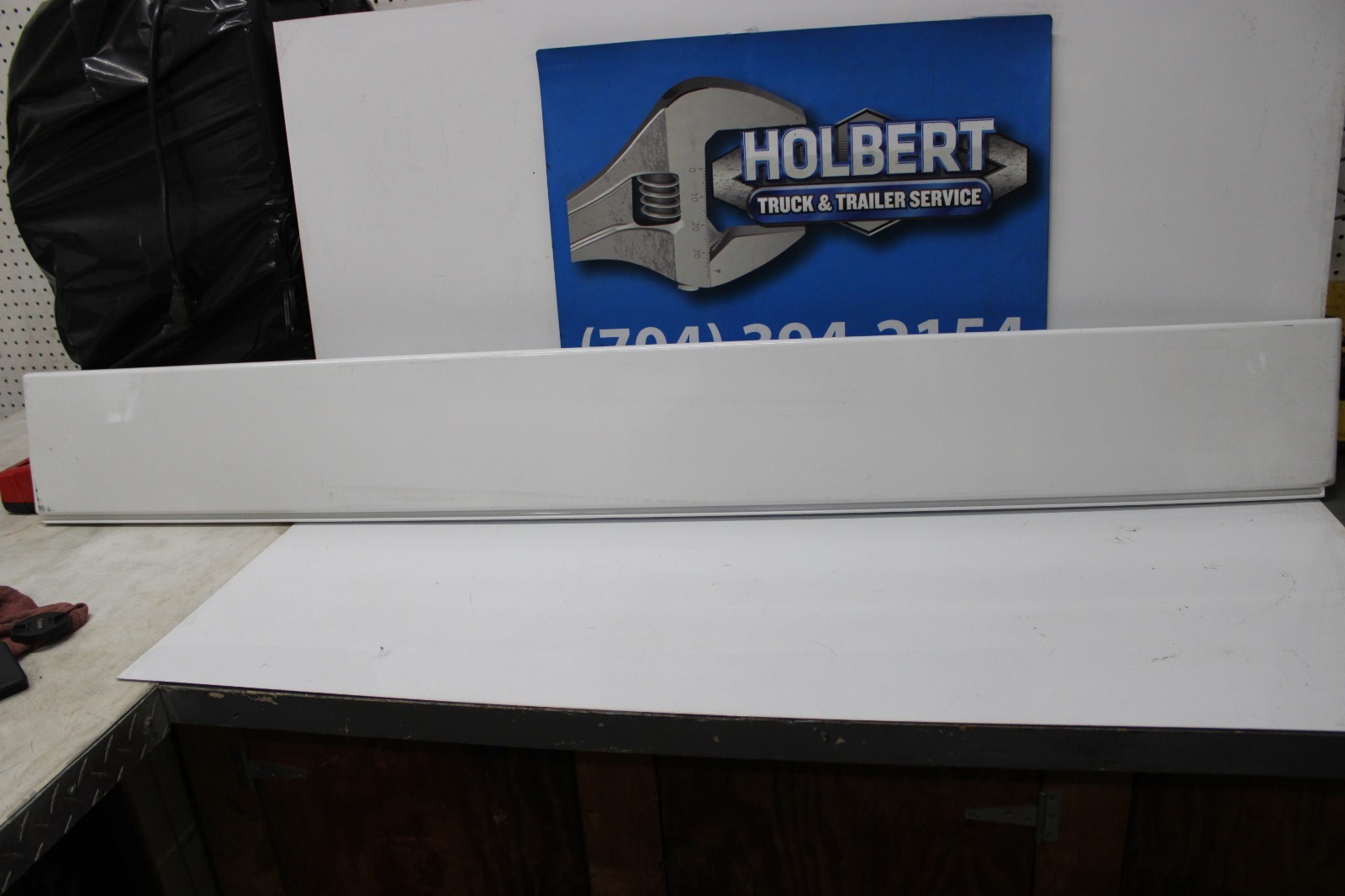 A22-67112-001 Side Fairing Extender Sleeper, Right Hand (Rh) for Freightliner