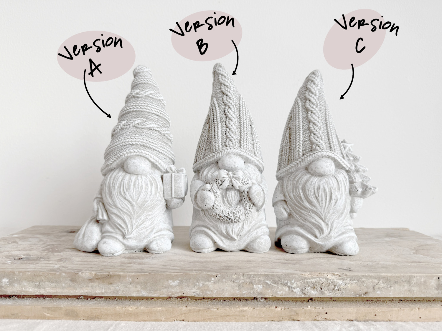 Latex Mold – Faceless Gnome with Knitted Hat, Sack & Gift – Version A