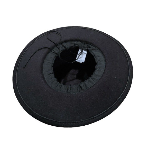 Time & Tru Black Hat with White Pattern Trim (Unisex).