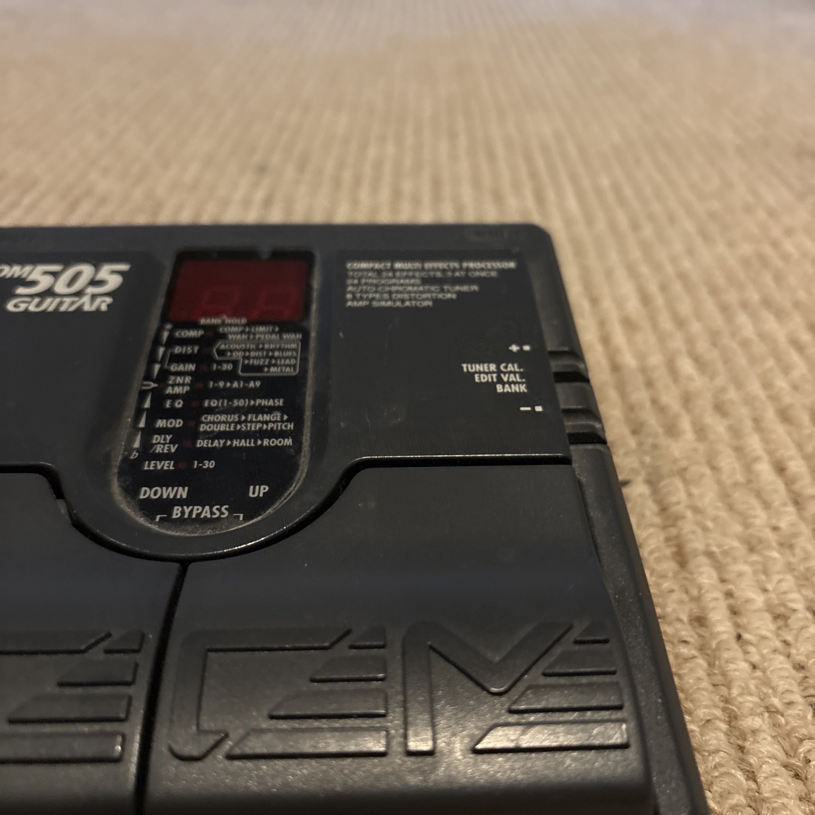 Zoom 505 Guitar Compact Multi Effects Processor Pedal No Power Supply