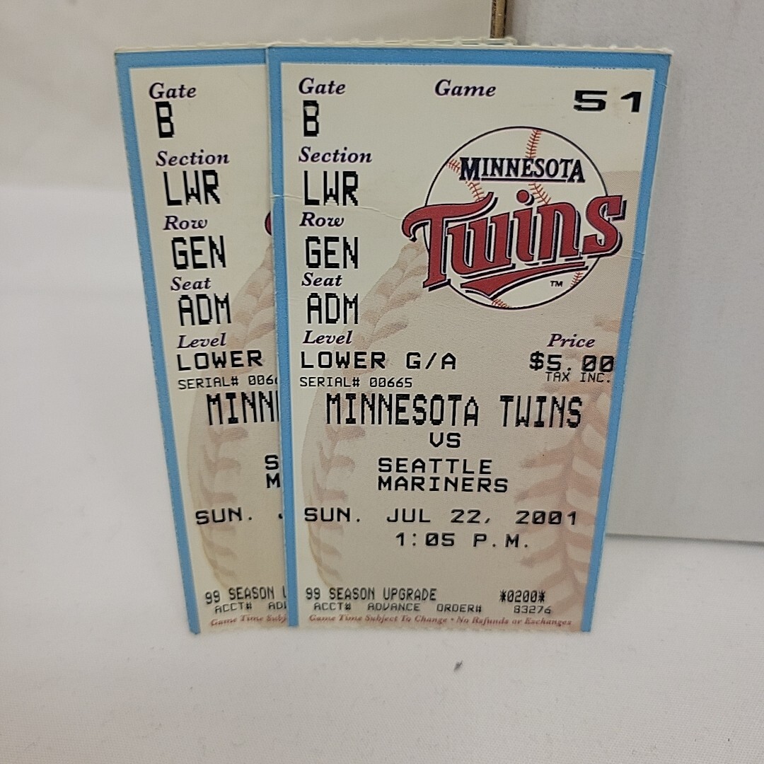 Dave Winfield Minnesota Twins Bobblehead w/ Trading Card Pack & Ticket Stubs