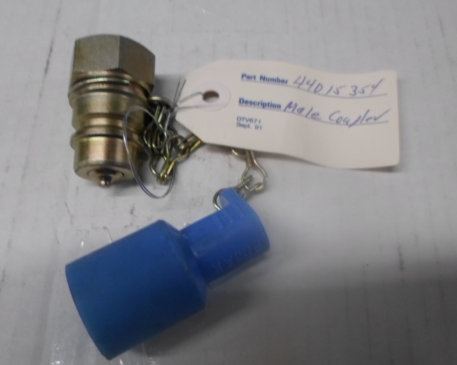 NOS 44015354 Hydraulic Male Quick Coupler Plug fits Ford New Holland Tractors