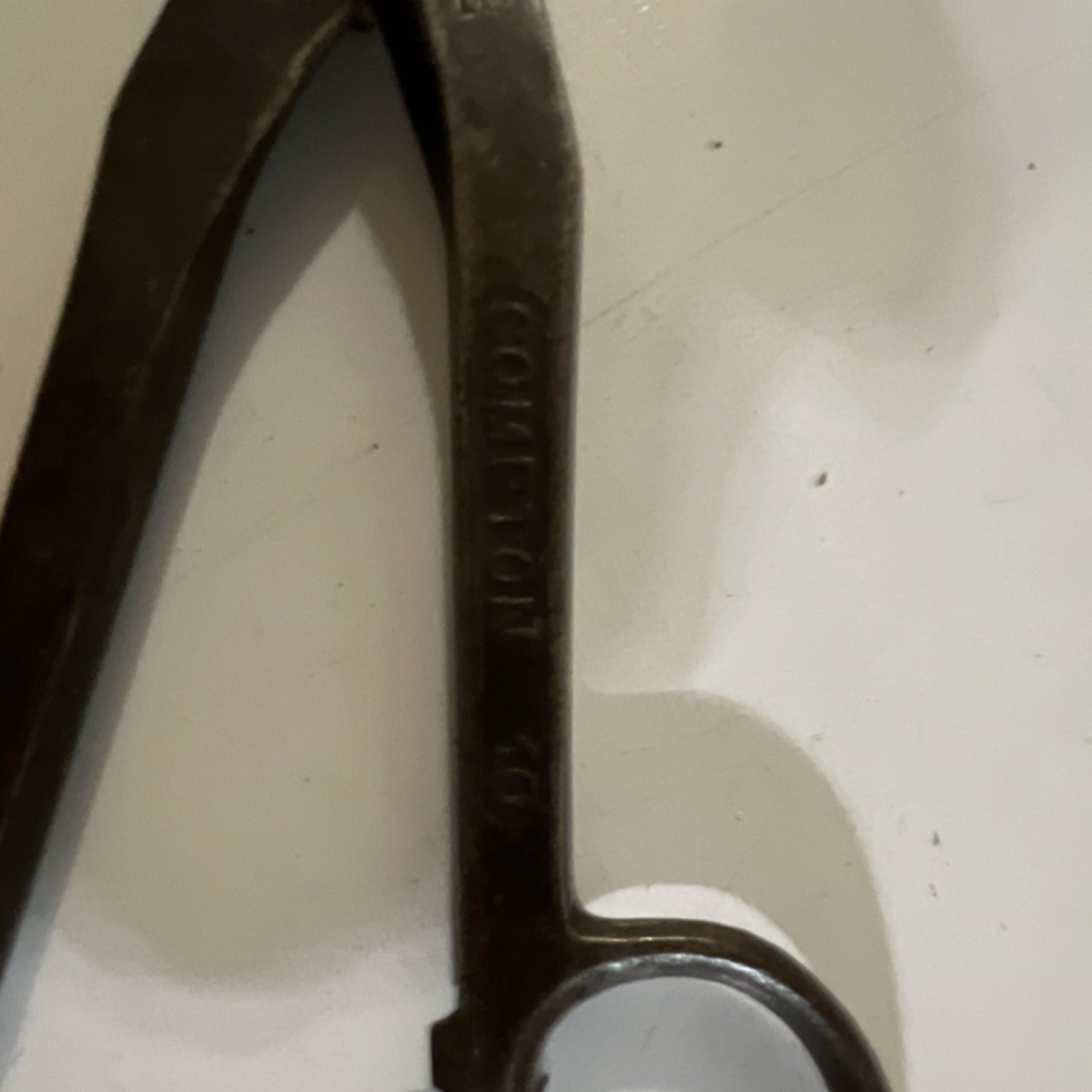 Vintage Black Steel Scissors Shears/Snips Tool Marked "101/8" 1pc