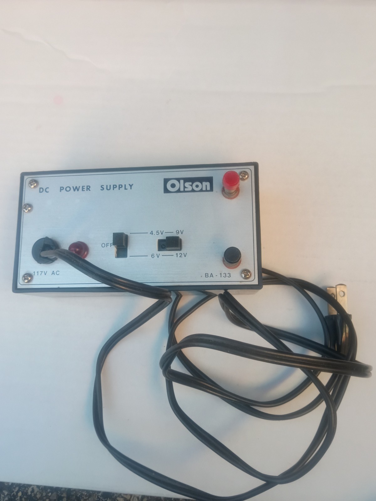Vintage Olson DC Power Supply BA-133 117V AC Excellent Condition
