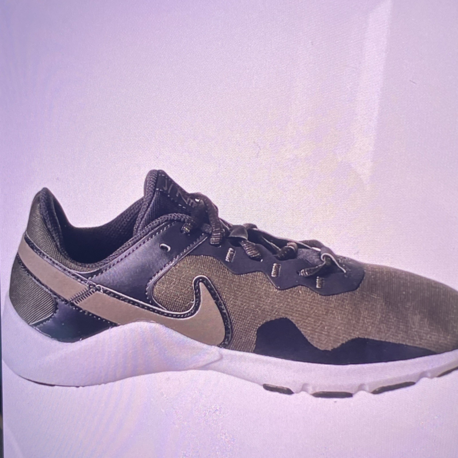Nike Legend Essential 2 Men’s Trainers Size 13 Cargo Khaki Olive Grey Brand New