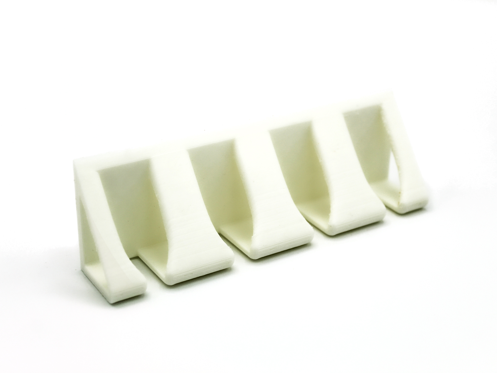 Toothbrush4Hanger – Space-Saving Bathroom Organizer for Toothbrushes