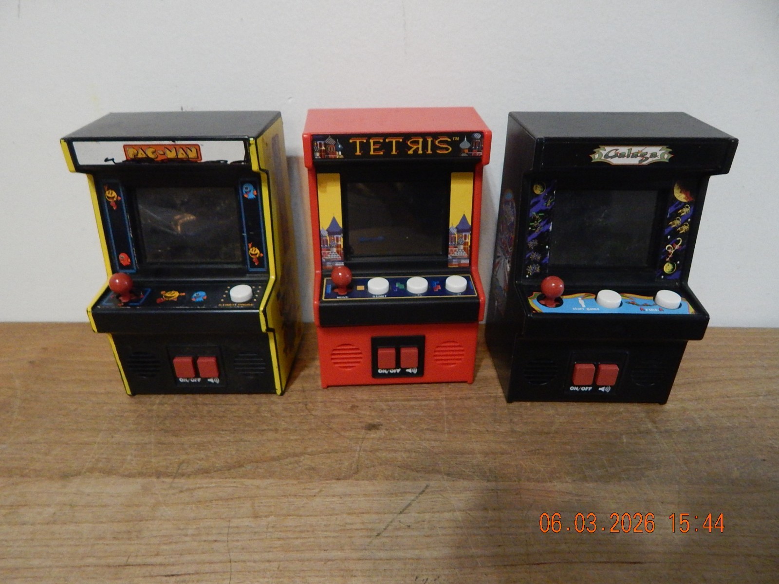 LOT OF 3 BANDAI ARCADE GAMES PACMAN TETRIS GALAGA HAND SIZE WORKING GUC