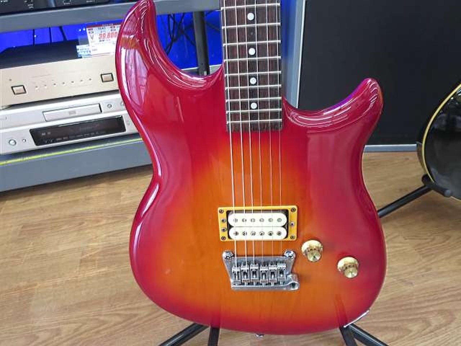YAMAHA SF3000 Used Alder body Maple neck Maple fingerboard Cherry Burst