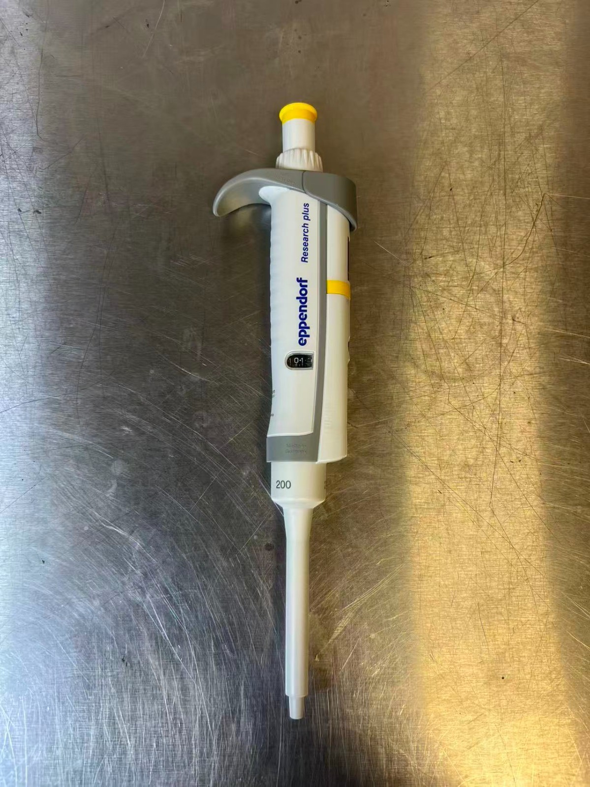 Eppendorf Research Plus single channel Pipette – Choose Size