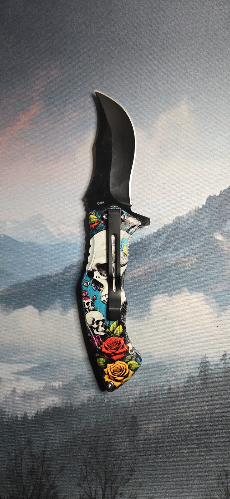 Pocket Knife, Skull And Rosses Pattern, Spring Assisted, New Without Box