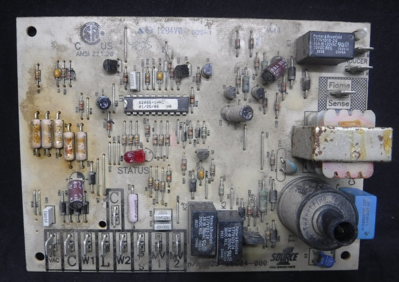 York Coleman Luxaire 025 35304 000 Furnace Control Board AZ109137 | BK1533