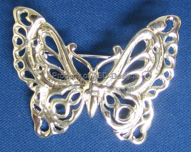 Silver Plated Wide Open Winged Flying Butterfly Brooch Pin 4522