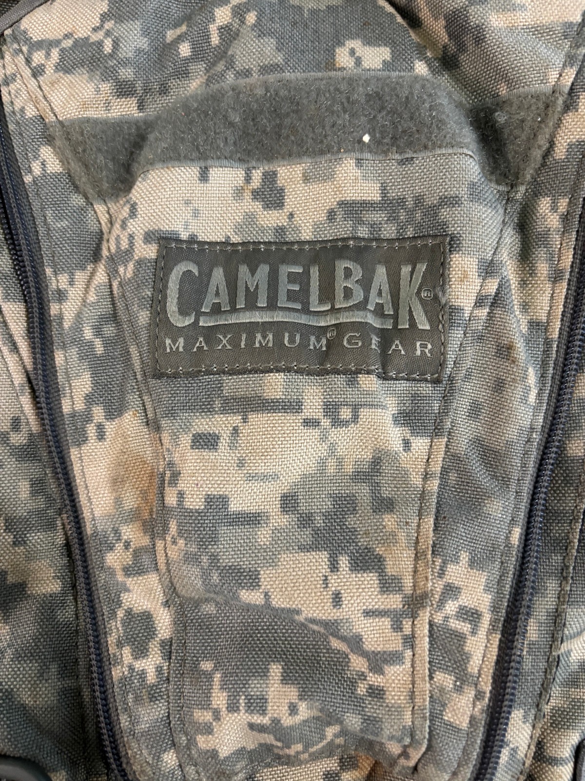 CamelBak Maximum Gear Hydration Backpack ACU Digital Camo w/ Bladder Military
