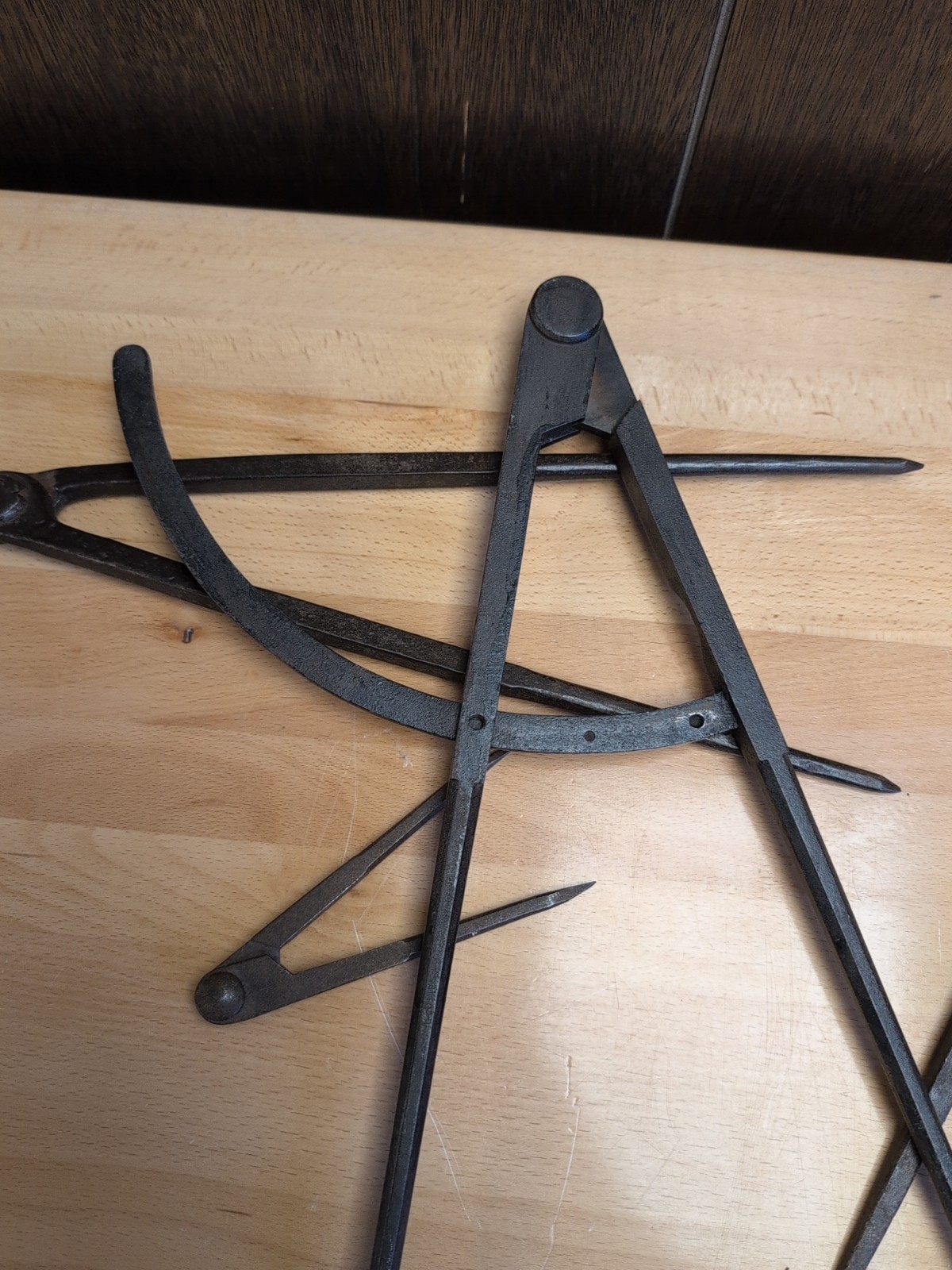 Vintage Set Wing Compass | Large And Small