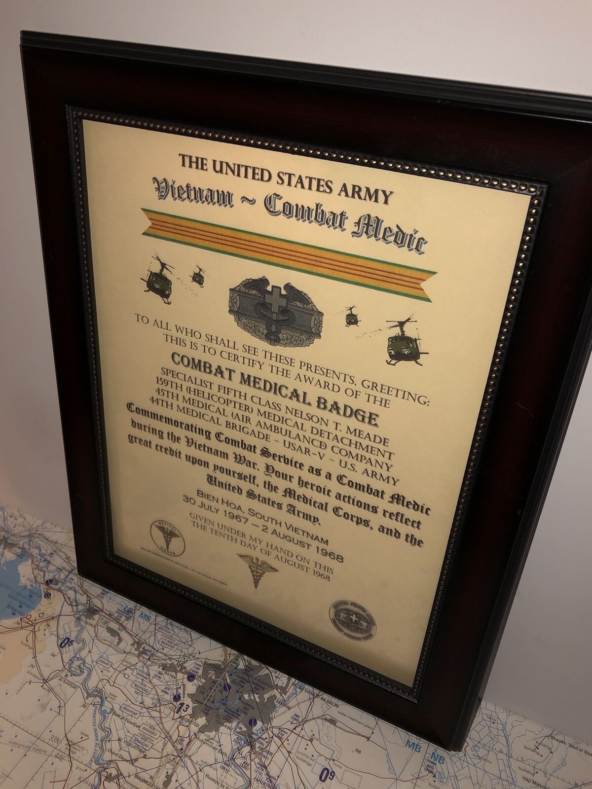 COMBAT MEDIC / CMB - VIETNAM WAR (COMMEMORATIVE ISSUE CERTIFICATE)