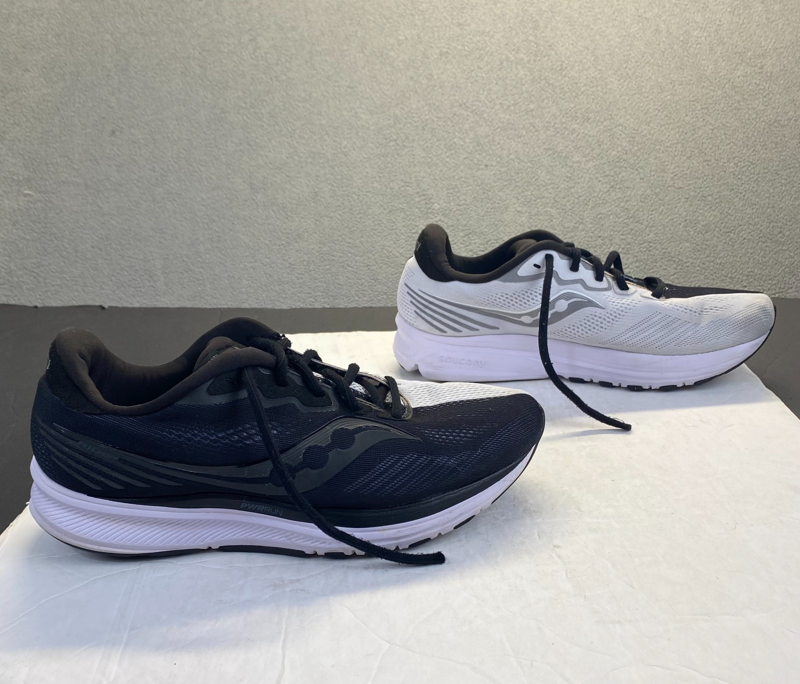 Saucony Men's Shoes Size 9 Sneaker, Black/Gray  Atletic Shoes,Comfort S20650-60