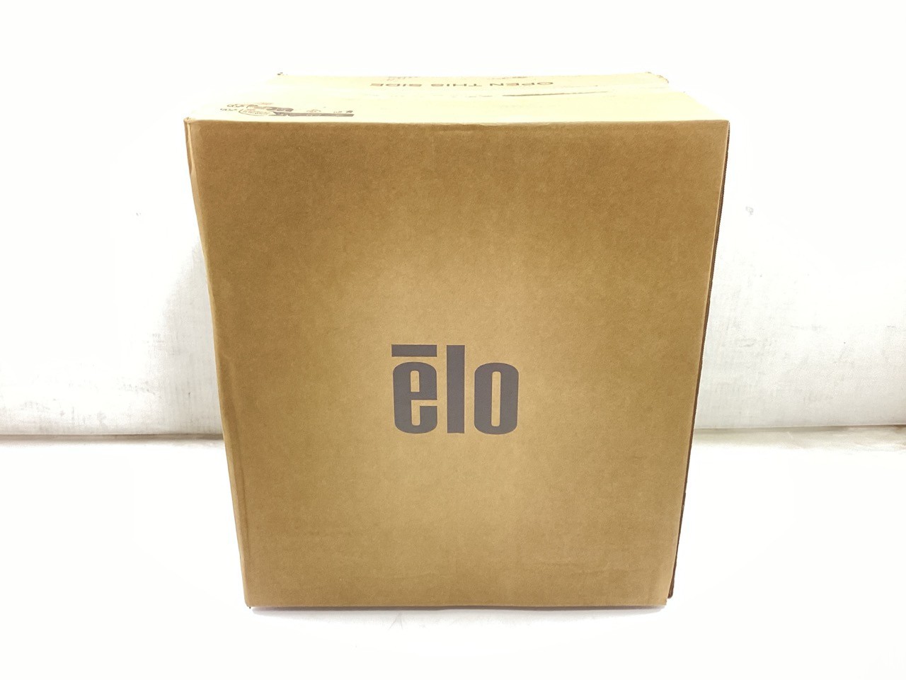 EloPOS E932274 AiO 15" Touch i5-8500T 8GB 128GB SSD W10 Enterprise - WiFi, BT