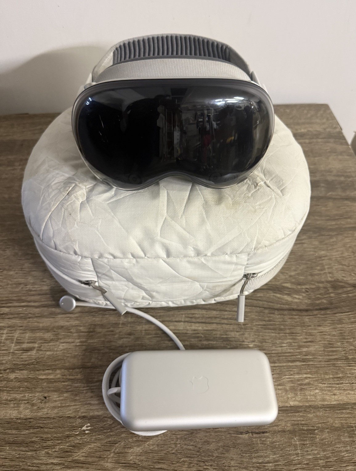 APPLE VISION PRO 1st Gen 512gb A2117 GLASSES & Accessories FOR PARTS ONLY *READ*
