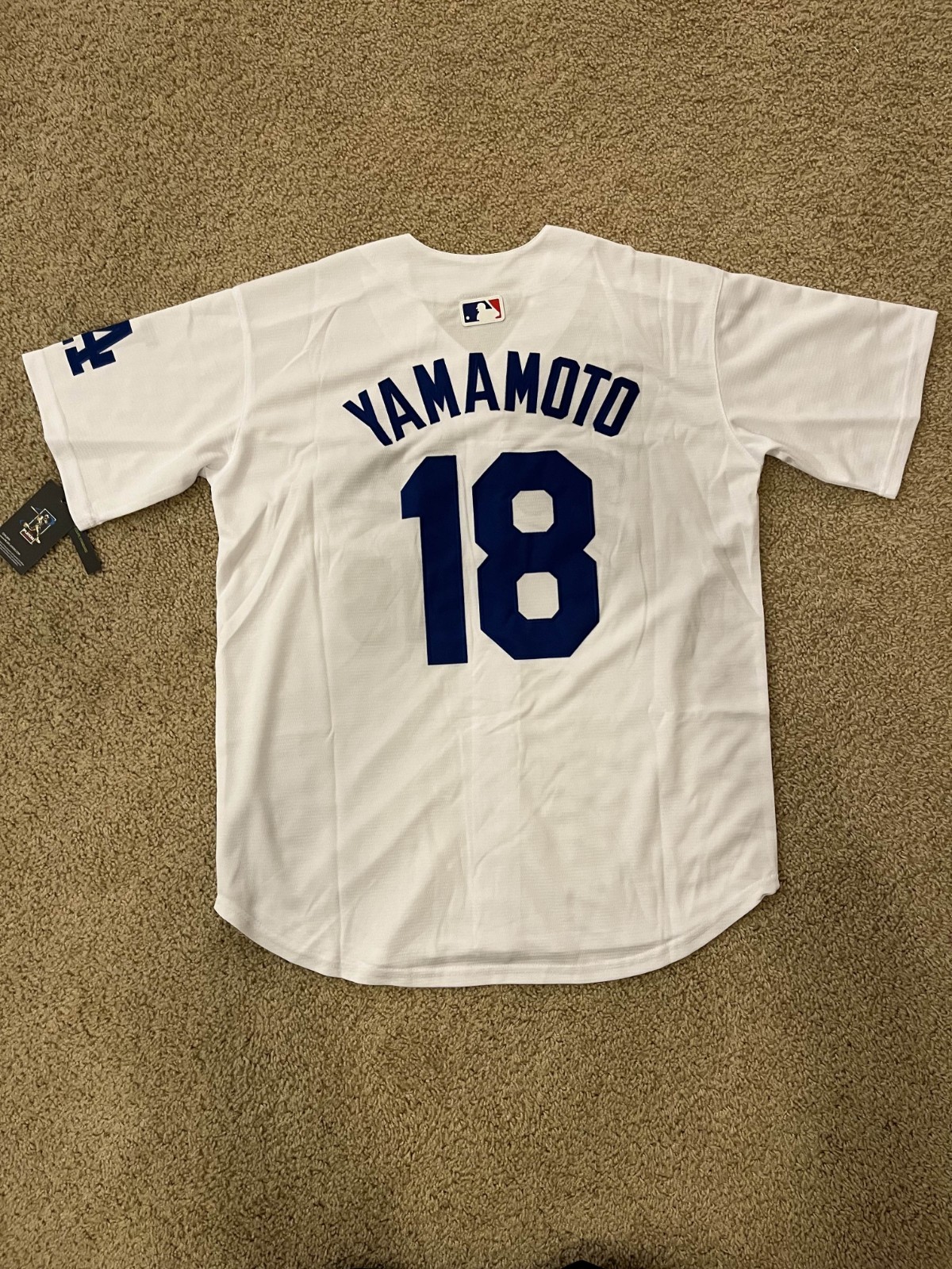 sNWT Yoshinobu Yamamoto Dodgers Men's Large White Home Jersey Stitched #18