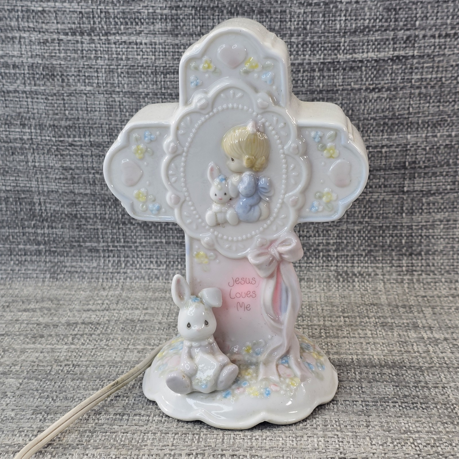 Enesco Precious Moments 1993 Nightlight Lamp Cross Jesus Loves Me 7 1/4" Tall