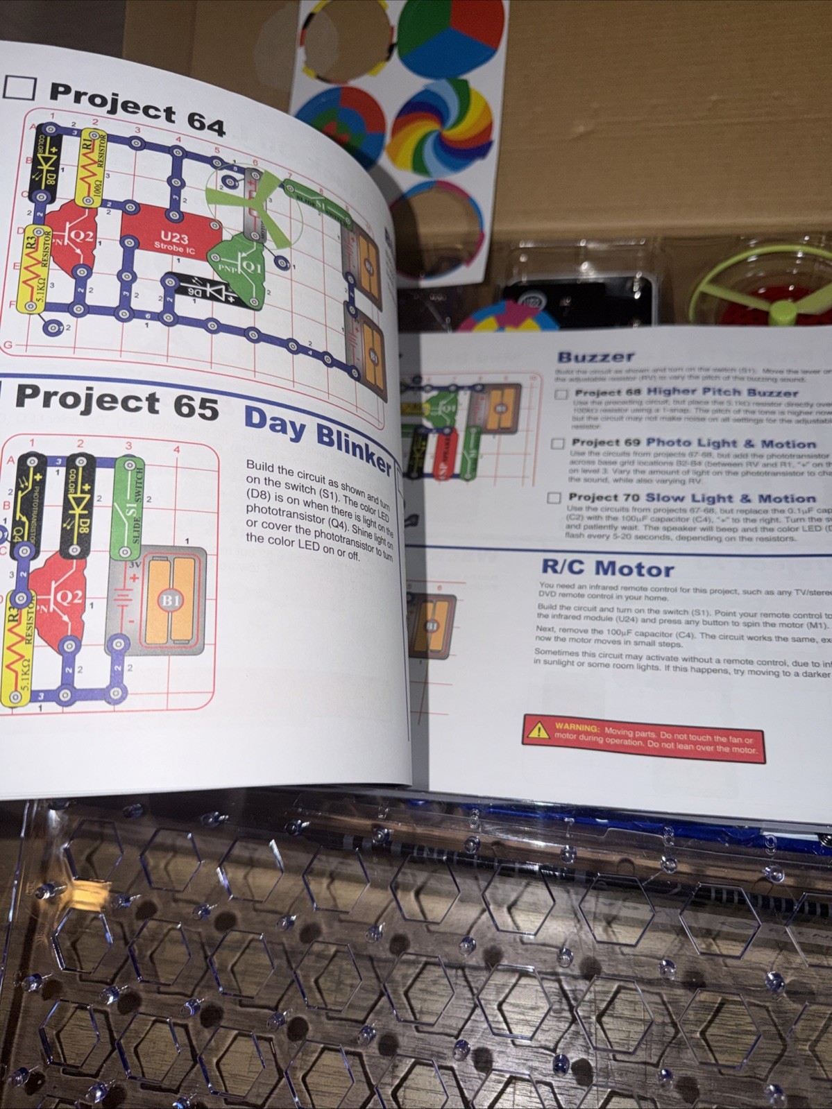 Snap Circuits LIGHT Electronics Exploration Kit Opened Box SCL-175 Fiber Optics