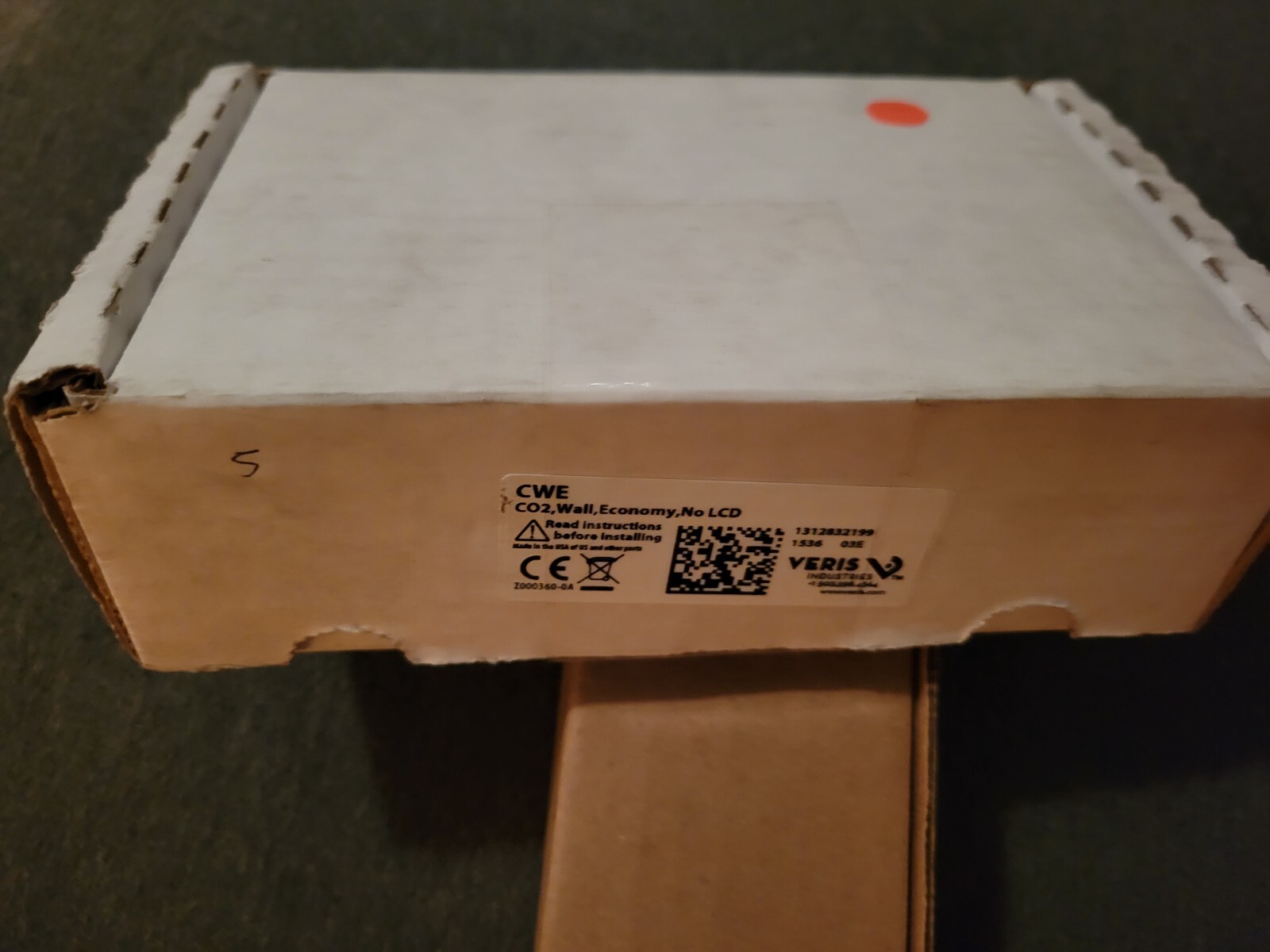 VERIS INDUSTRIES  Environmental CWE CO2 Sensor wall mounting