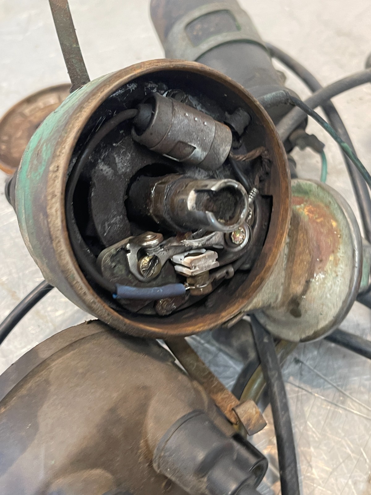 1965 Oliver 1850 Tractor Distributor