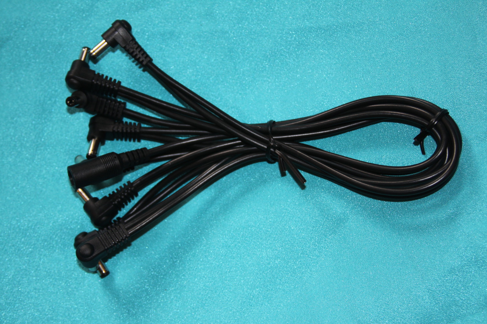 SALE! ModTone MT-A8P 9 Volt Daisy Chain for up to 8 Pedals, For Most 9v Supplies
