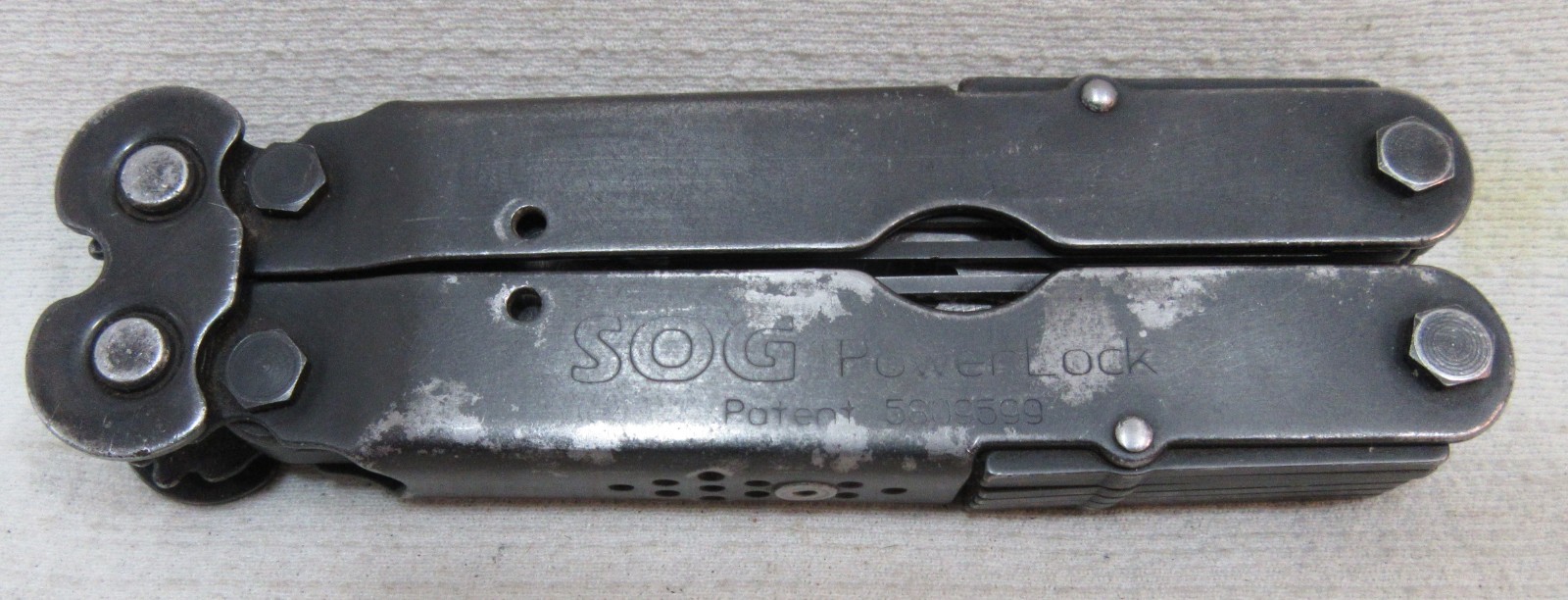 SOG PowerLock Black Oxide Steel Multi-Tool - Pliers Screwdriver Knife & More