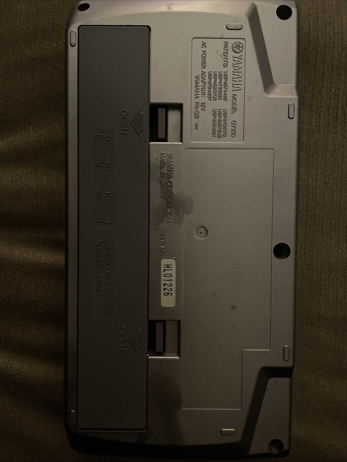 Yamaha QY100 Music Sequencer and Sampler Sound Module