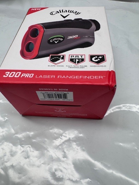 Callaway 300 Pro Golf Laser Rangefinder with Slope *New
