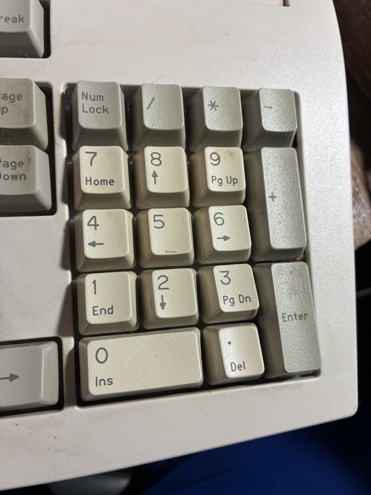 Gateway 2000 Working Keyboard & Software Bundle - Items In Desc