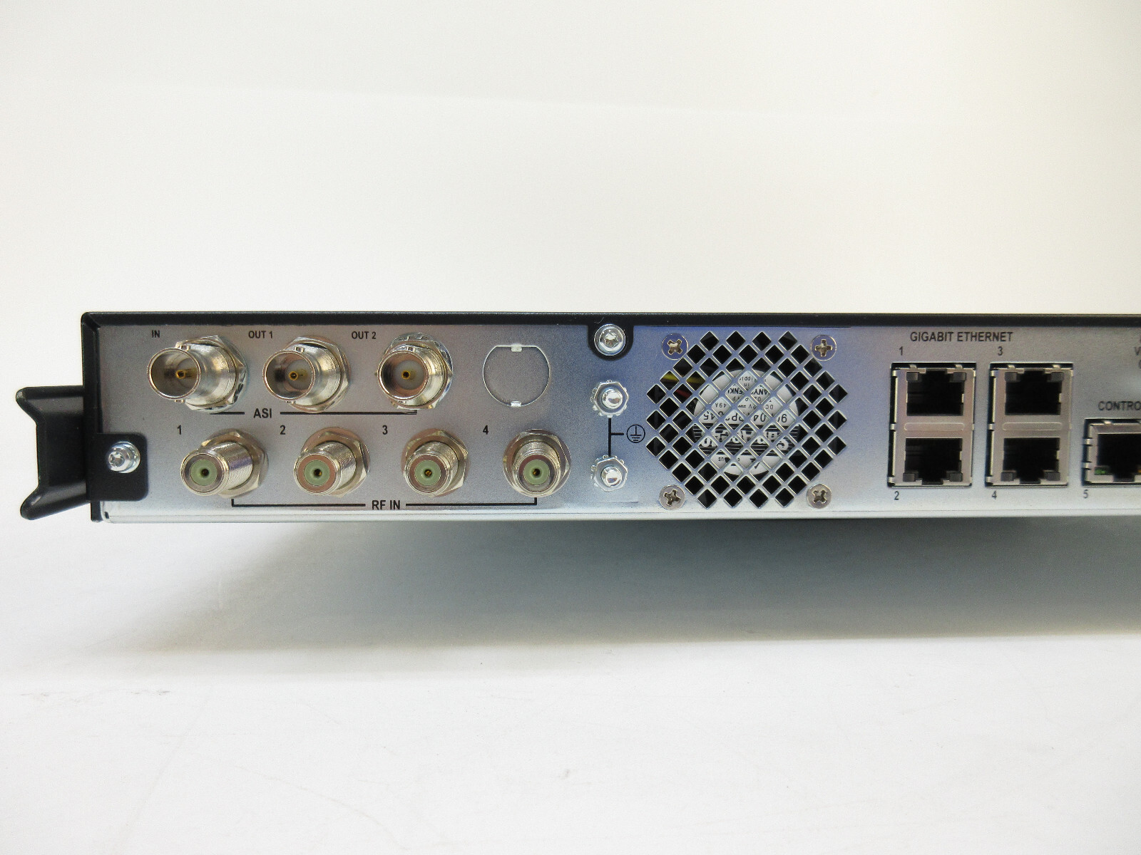 ARRIS DSR-7401 Commercial Integrated Satellite Receiver High Density Transcoder