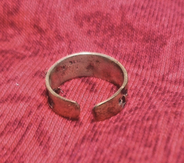 Toe Ring Adjustable 95% Sterling Silver "Cross" Design