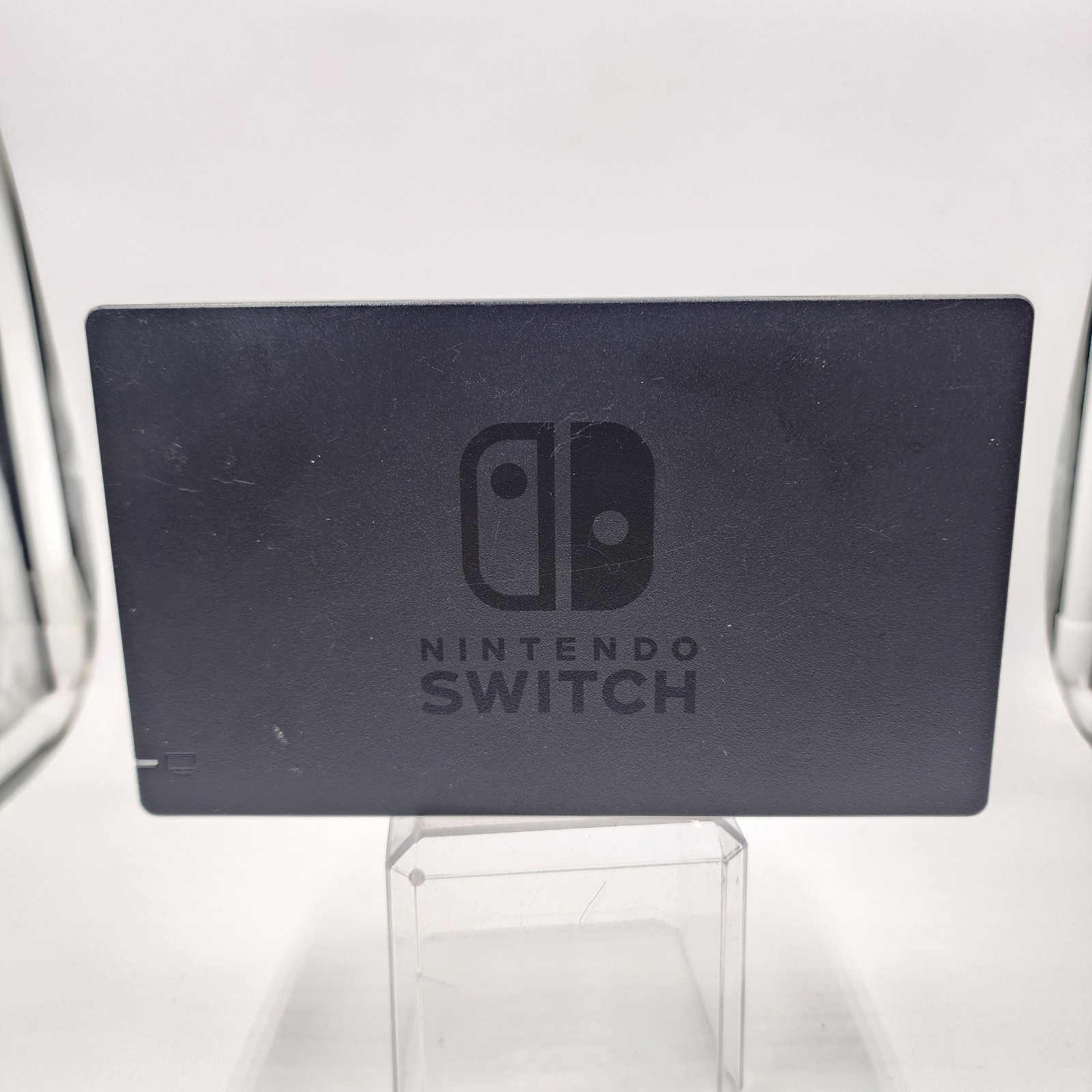 Nintendo Switch Dock Station HAC-007 *pre-owned