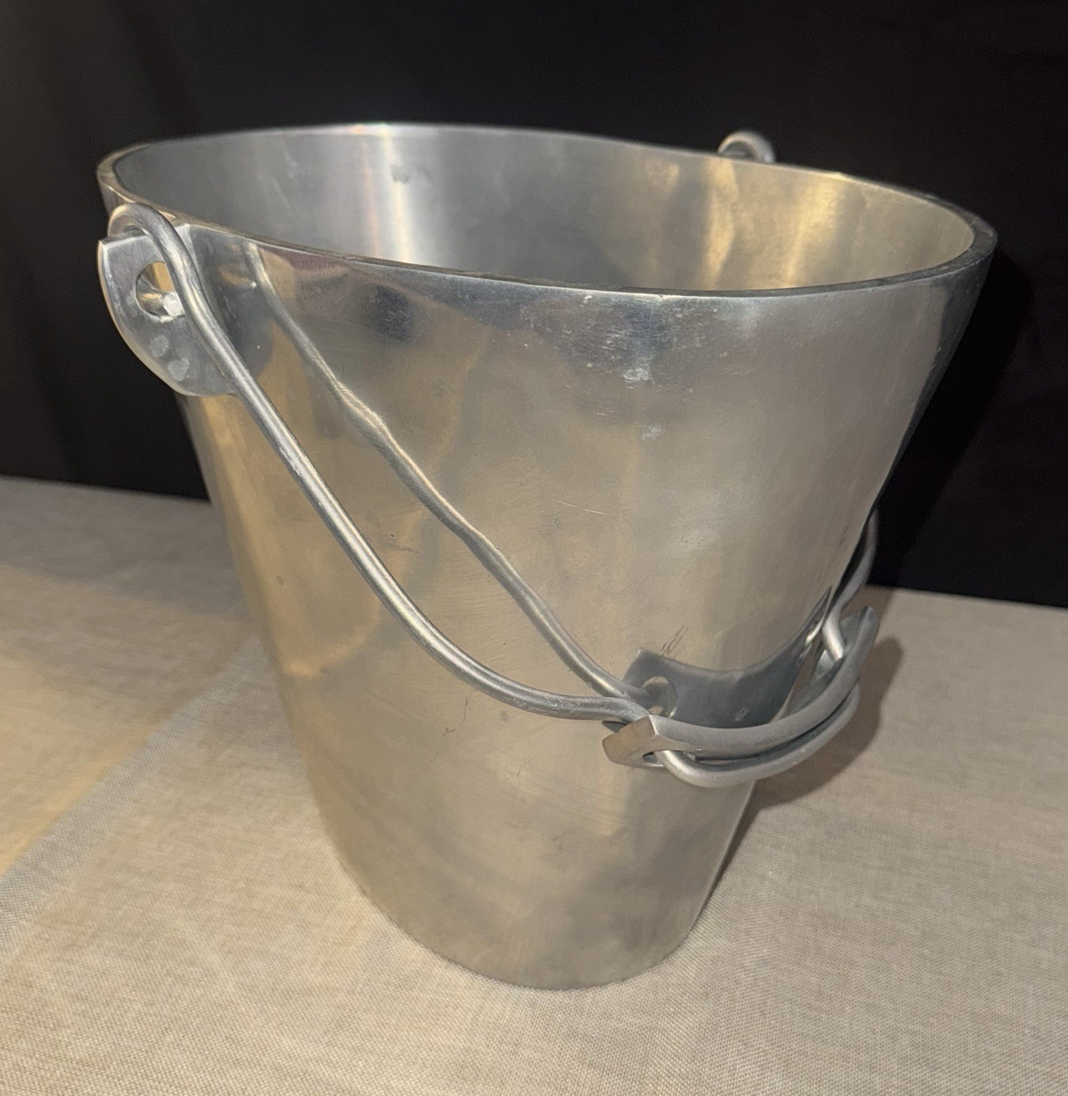 Pottery Barn Ice Bucket / Wine Chiller Oval Silver Polished Aluminum Handle VTG