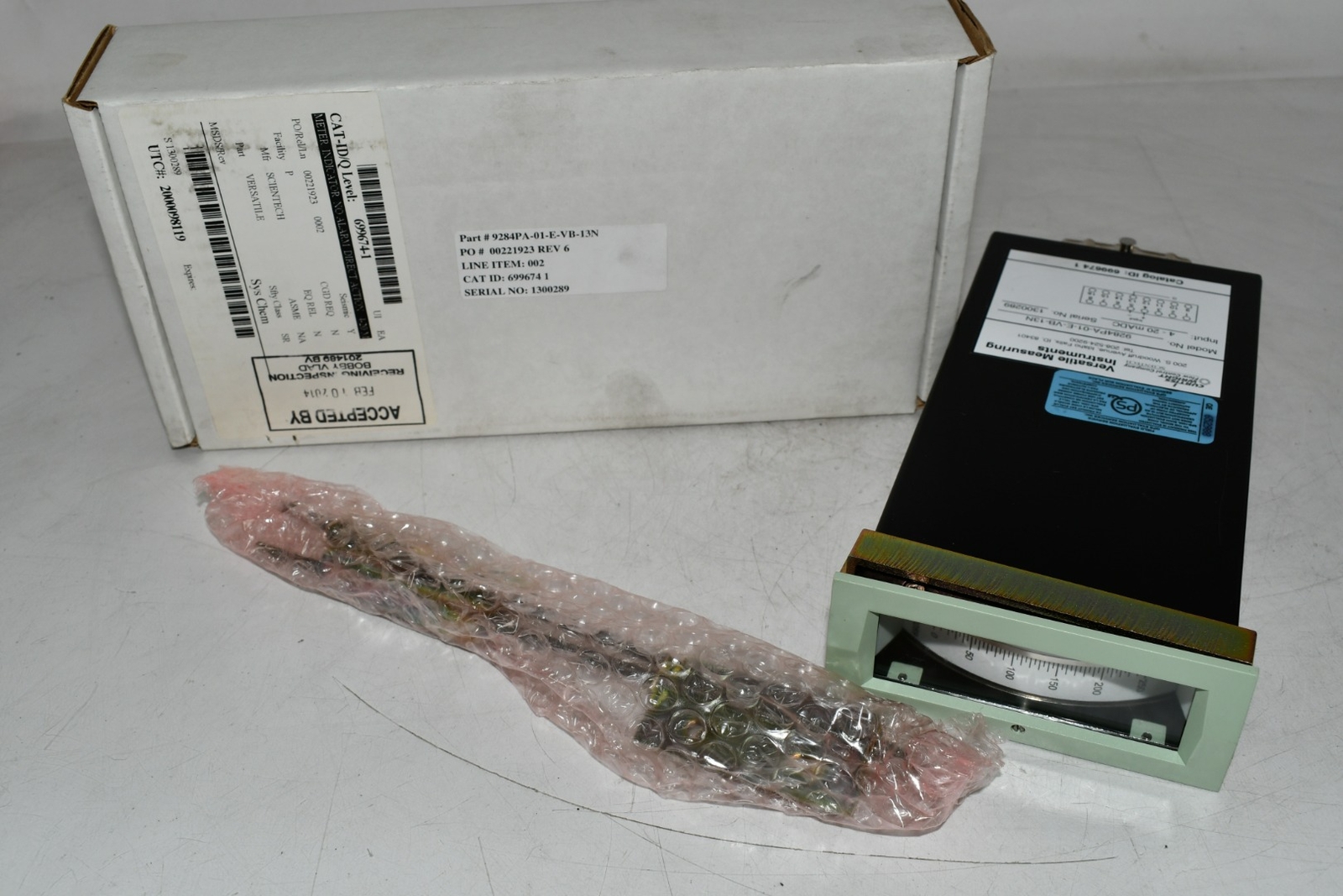 NEW VERSATILE MEASURING INSTRUMENTS 9284PA-01-E-VB-13N VERTICAL 0-2.5M/S Panel M
