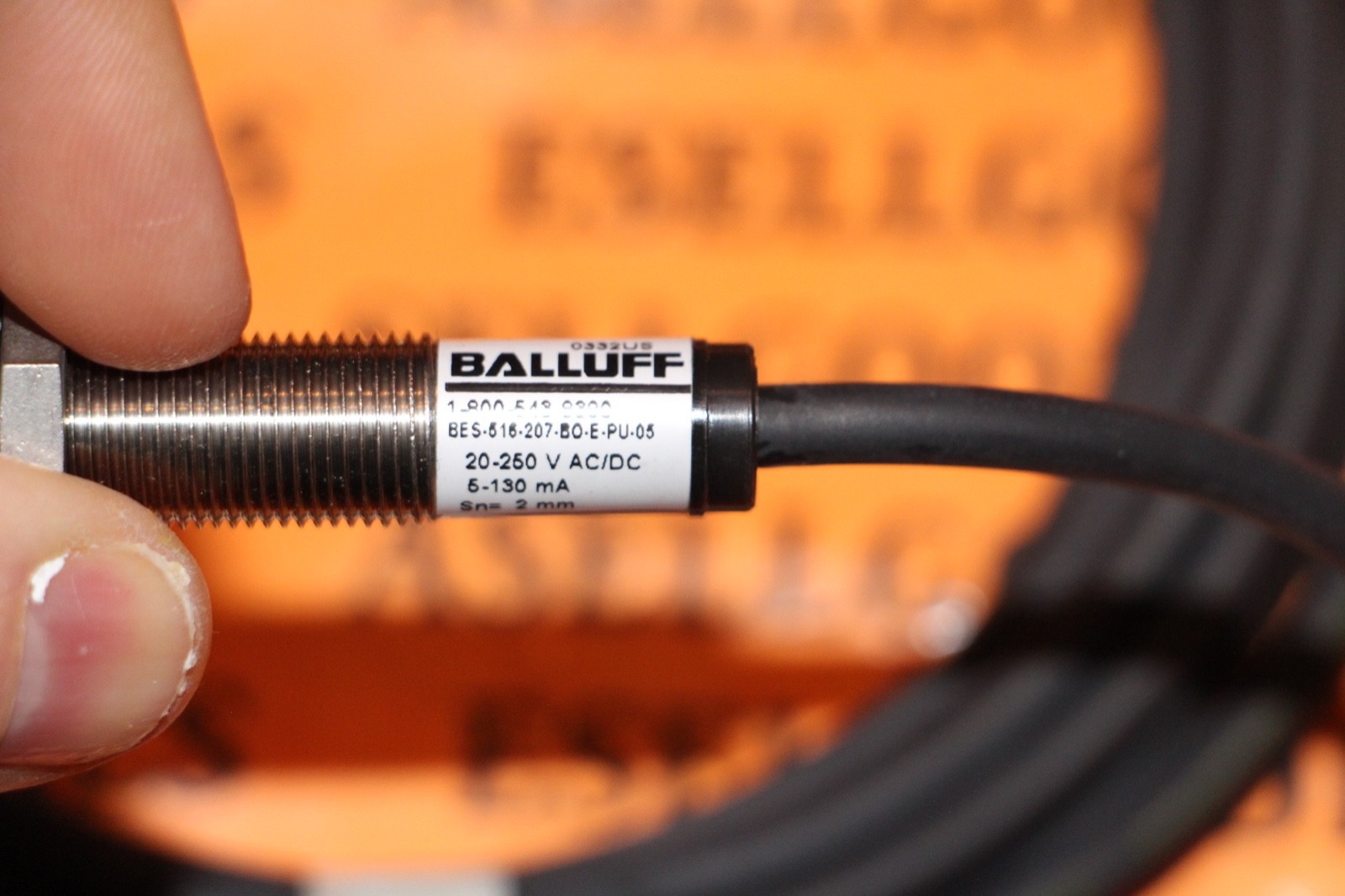 Balluff BES 516-207-BO-E-PU-05 Inductive Proximity Sensor New