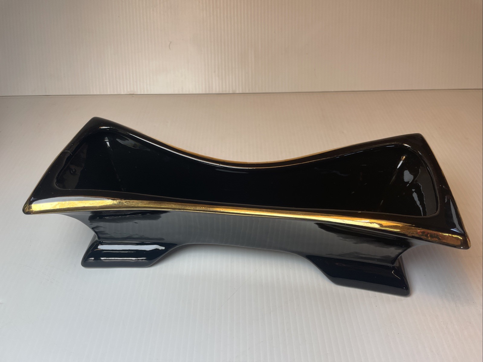 Vtg Stanfordware Planter Bow tie Sebring OH Glossy Black W/ Gold Trim MCM Retro