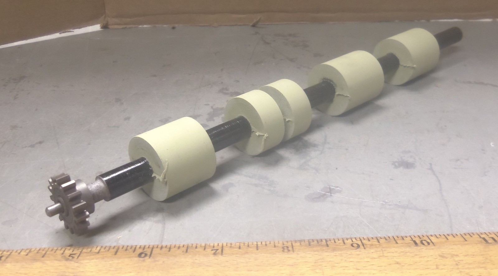 AM Multigraphics - Lower Feed Roller with Gear - P/N: 296-1301-A1 (NOS)