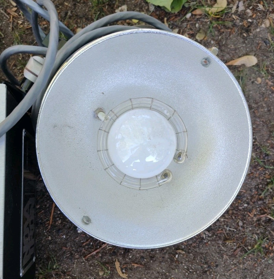 Novatron 220 Plus Studio Lighting