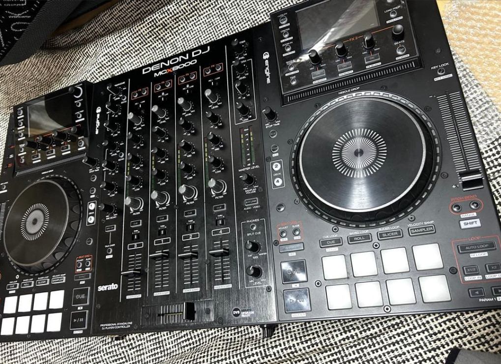 DENON DJ MCX8000 PROFESSIONAL STANDALONE DJ PLAYER / CONTROLLER USB DC12V