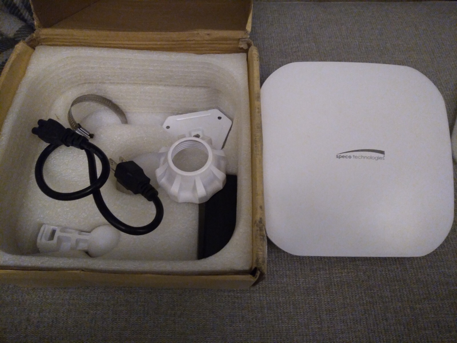 Speco AP324 300Mbps Outdoor Point-to-Point P2P Video Network wireless Bridge