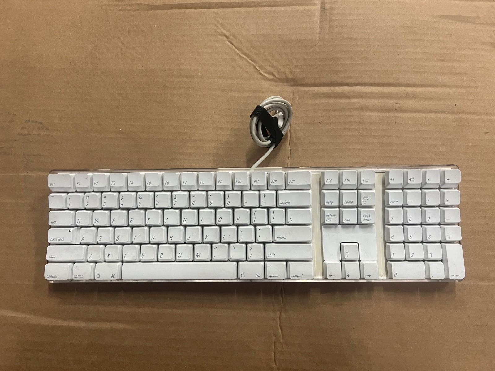 Vintage Apple Pro A1048 White/ USB Wired Keyboard
