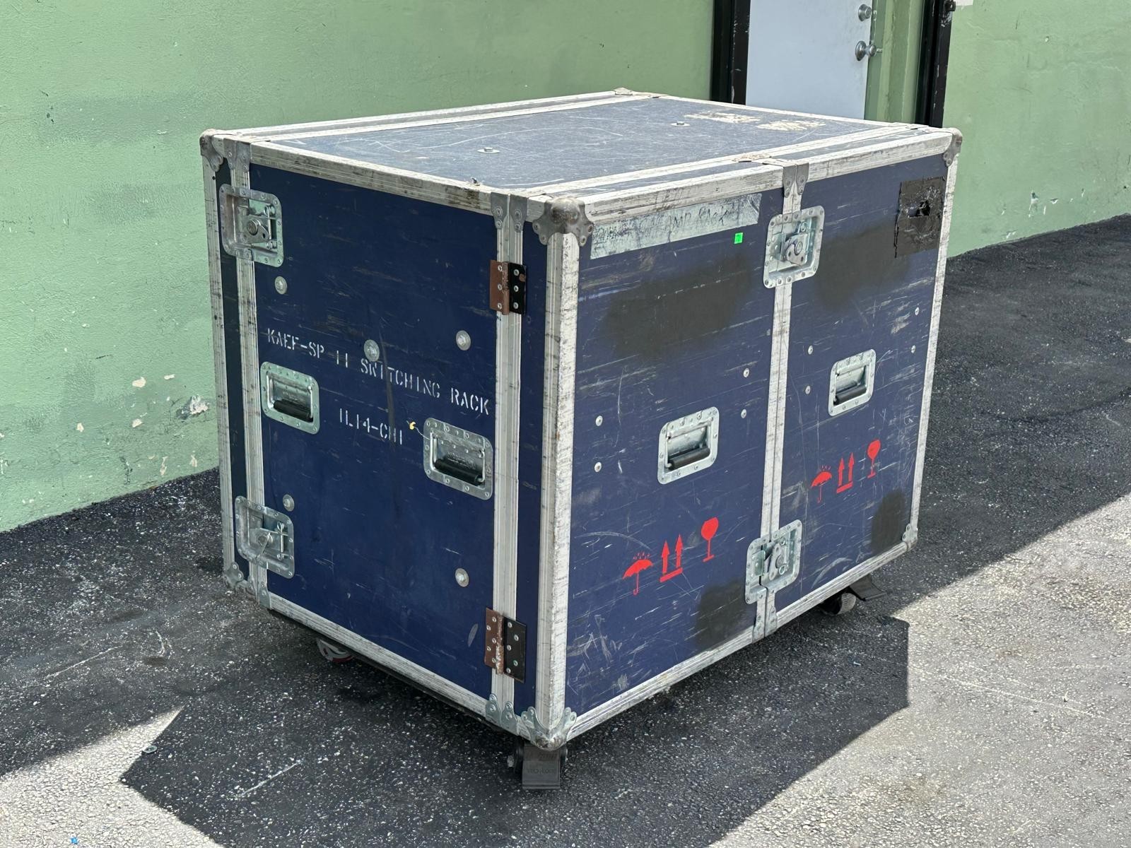 Olympic Dual 16 Space Amp Rack Case On Wheels #4184 (One)